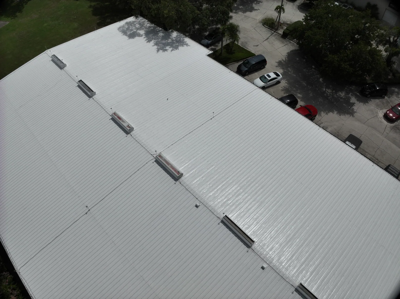 Roof features in a later capture — An oblique documentation view of the metal panels and rooftop features.