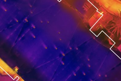 Detail of an actual Fly Maxwell processed two-dimensional thermal map, with a mapped roof outline visible over the thermal layer